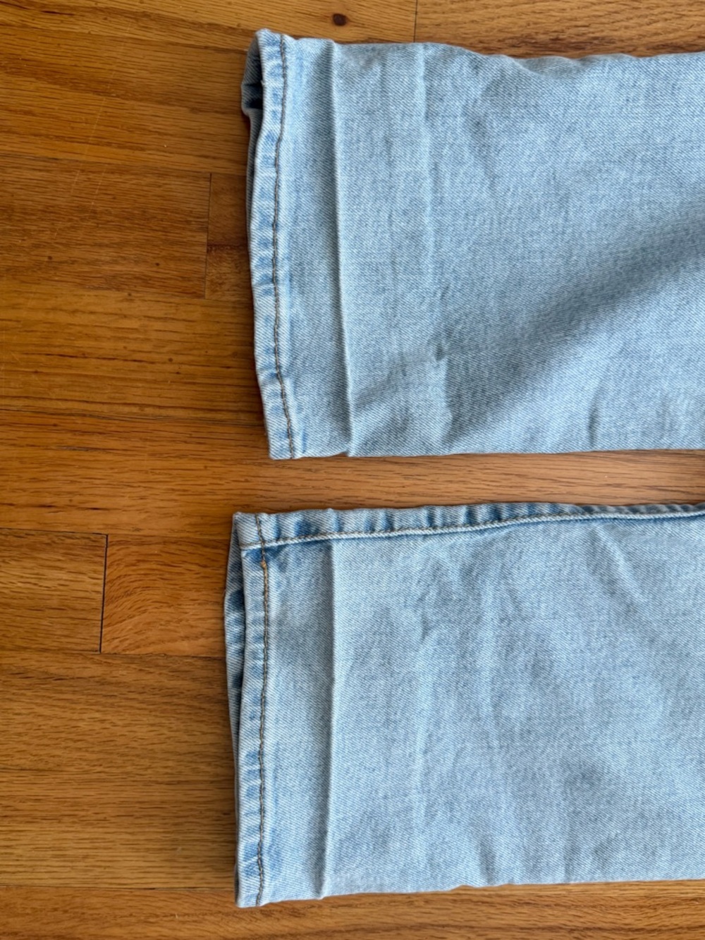 Levi’s rib cage straight jeans - Picture 2 of 7